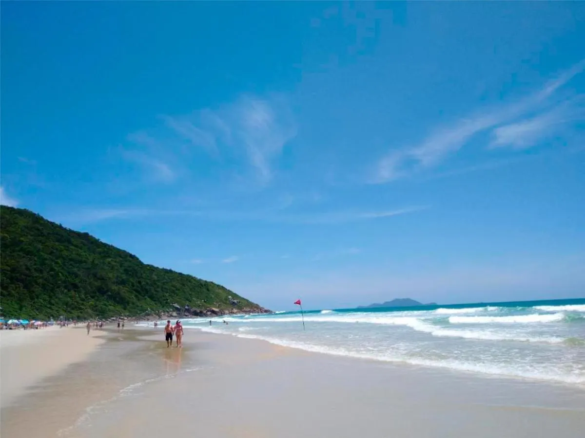 Aconchegante Apartamento Pé na Areia na Praia de Ingleses Florianópolis